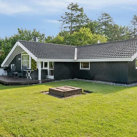 Holiday home Near Center, Quiet And Secluded Lot, Slagelse
