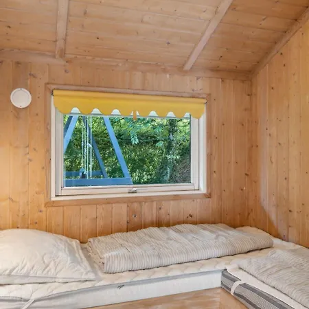Near Center, Quiet And Secluded Lot, Holiday home *