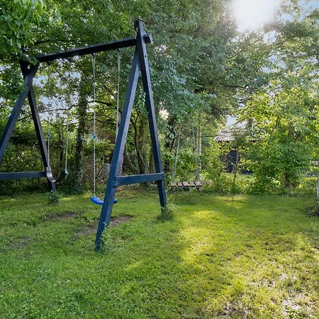 Holiday home Near Center, Quiet And Secluded Lot, *