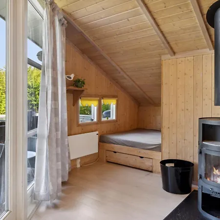 Feriehus Near Center Quiet And Secluded Lot *