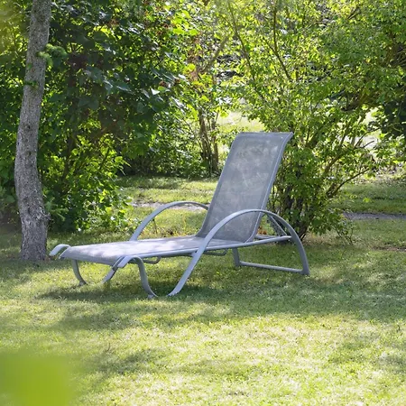 Near Center Quiet And Secluded Lot